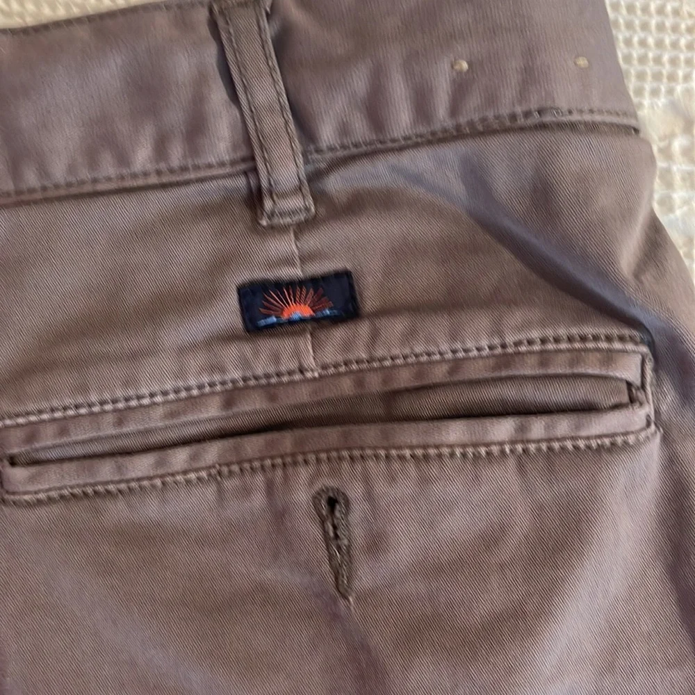 Faherty Mens Shorts 9 inch grey Sz 33 cotton